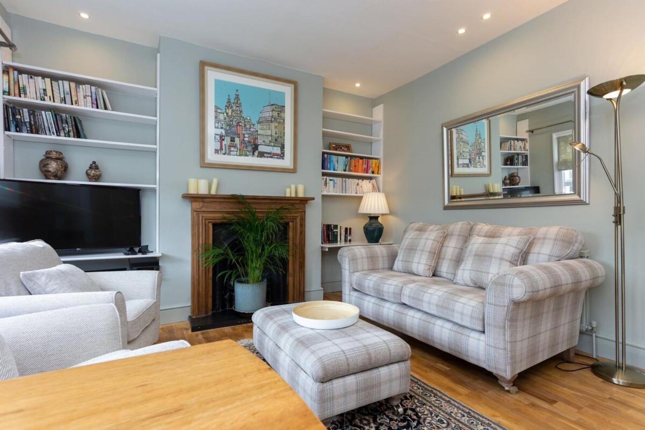 Quaint 2 Bedroom Flat - 9 Minutes Walk To Vauxhall Tube ลอนดอน ภายนอก รูปภาพ
